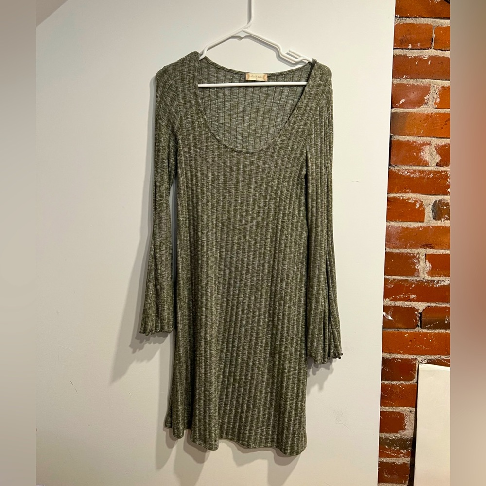 Alter’d State, Summer Hippie long sleeve sweater dress. Gorgeous Greenn